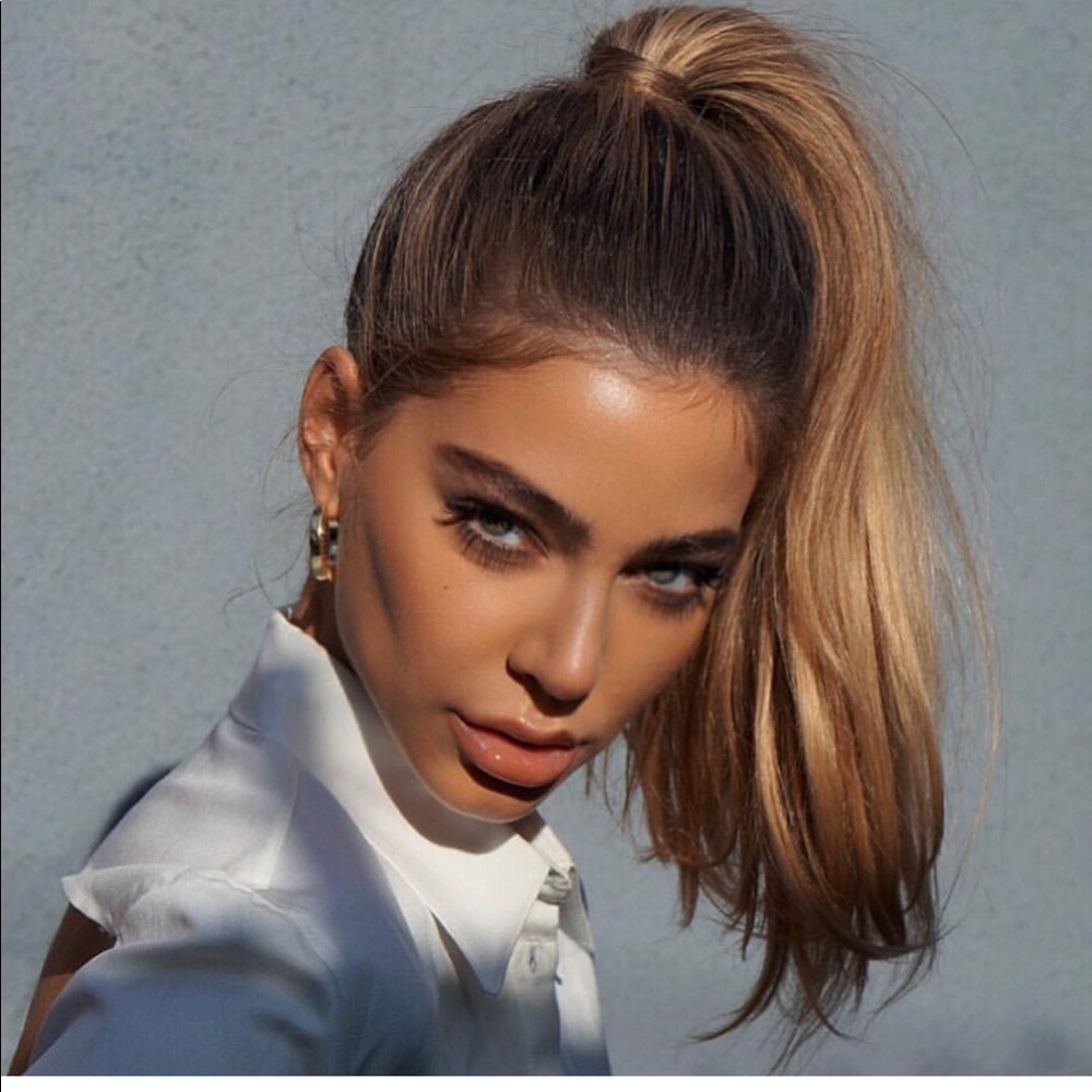 Meet your Posher, Veronique